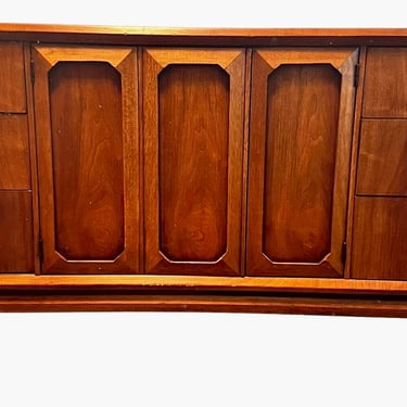 Free Shipping Within Continental US - Vintage Mid Century Modern Broyhill walnut Solid 9 Drawer Dresser 