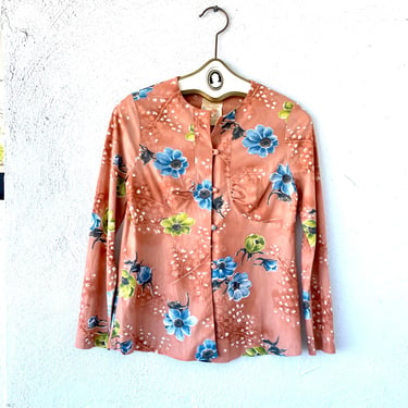 Vintage 70s Nylon Pink Floral Long Sleeve Swing  Shirt // 1970s Floral Cardigan Top 