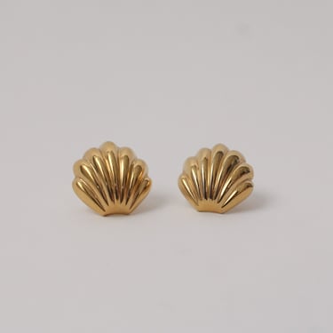 Vintage Golden Shell Earrings
