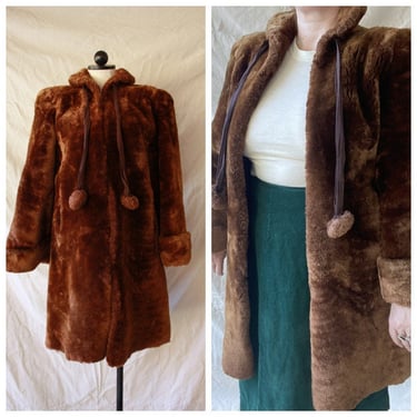 AS IS 40s 50s Brown Faux Fur Coat with Pom Poms Size S / M 