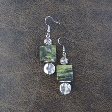Green serpentine stone and silver modern earrings 
