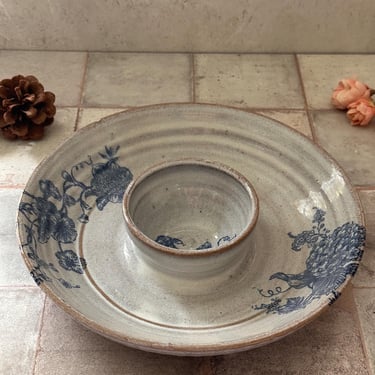 Handmade Stoneware Chip and Dip Bowl, Rustic Ceramic Serving Dish with Blue Floral Detail, Pottery Appetizer Tray 