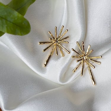 gold starburst earrings, abstract modern gold star stud earrings, celestial earrings, celestial jewelry, boho jewelry, Christmas earrings 