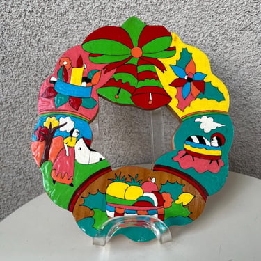 Vintage Carved Wood Religious Christmas wreath Wall Hanging El Salvador Folk Art. 