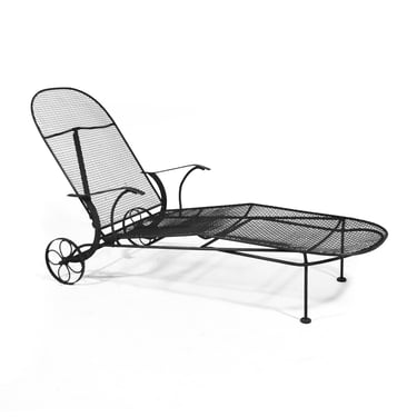 Woodard Scupltura Mesh Outdoor Chaise Lounge Chair