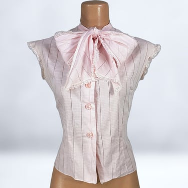VINTAGE 30s 40s Pink Leno Weave Pussy Bow Summer Blouse | 1930s 1940s Cap sleeve Button Front Shirt | Feminine Cut Lace Trim | 38B x 32W vfg 