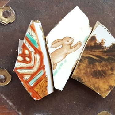 China Shard Brooch~Mosaic Pin made of China~Ceramic Bunny Pin~Vintage Pin~Handcrafted Jewelry signed 