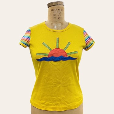 Vintag Embroidered T-Shirt 1970s Reto No Size Tag + Bohemian + Cotton + Pullover + Sunshine and Water + Rainbow Sleeves + Womens Fashion 