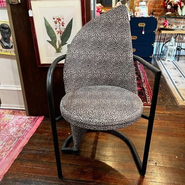 Groovy leopard print chair. 21.5” x 22” x 37” seat height 18.5” 