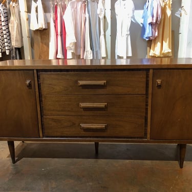 Bassett Furniture Mid Century Credenza 