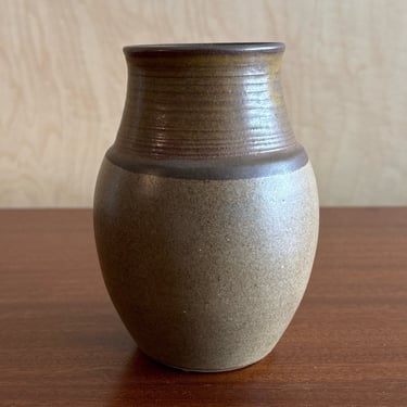 Ceramic vase