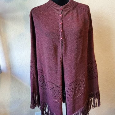 Vintage poncho maroon hand knitted, 1970's 