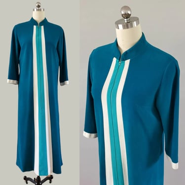1970s Velour Robe by JC Penney Misses 70s Sleepwear 70's Loungewear Women's Vintage Size Medium/Large 