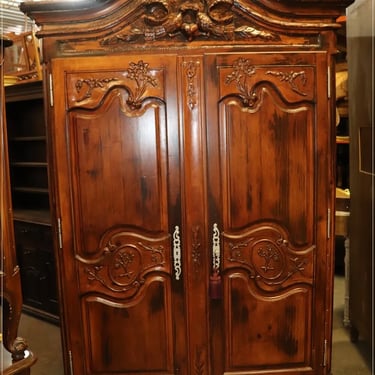 Carved Walnut Louis XV French Provincial Style Armoire Tv Center circa 1970