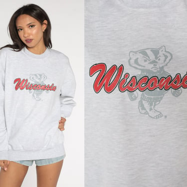 Wisconsin Badgers Sweatshirt 90s Sweatshirt University of Wisconsin Shirt FOOTBALL Shirt Jumper 1990s Sports Vintage Jerzees Large L 