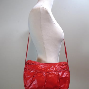 Vintage Red Leather Crossbody Purse 1980s New Wave Handbag Lipstick Red Shoulder Bag Leather Purse 10 x 2 x 7 