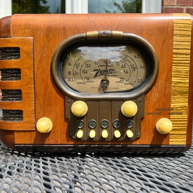 1939 Zenith AM/Shortwave Radio, Racetrack Dial 5S327, Elec Restored 