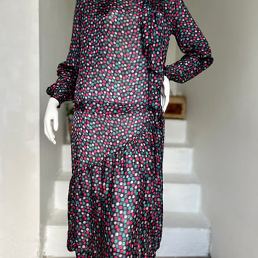 1920s Dotted Silk Day Dress , Nice Details, Ruffles , 40 Bust 