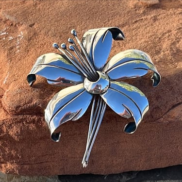 Maricela ~ Vintage Taxco Sterling Silver Large Orchid Flower Brooch / Pin 