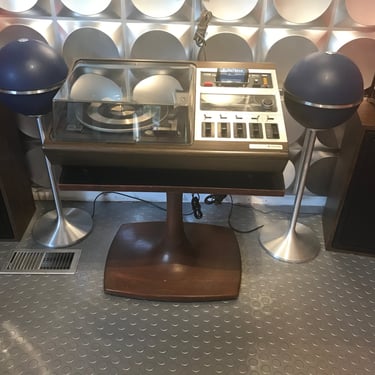 101414848 - Pair Audiorama Blue Globe speakers on stands - GRUNDIG - LISTEN - SOUND