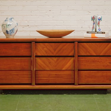 Lane Mid Century 1970’s Dresser