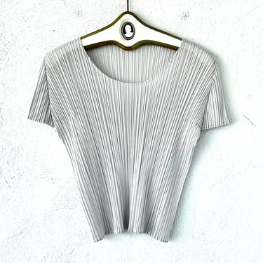 Vintage Issey Miyake Pleats Please Top // Y2k 90s Minimalist Avant Garde Shirt 