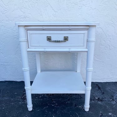 Vintage Faux Bamboo Nightstand FREE SHIPPING - One White Henry Link Bali Hai Hollywood Regency Coastal Bedroom Furniture 