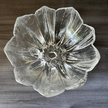 Kosta Boda Mats Jonasson Water Lily Monet Textured Glass Flower Bowl, Art Glass Water Lily Flower Bowl, Sweden Textured Glass Flower Bowl 