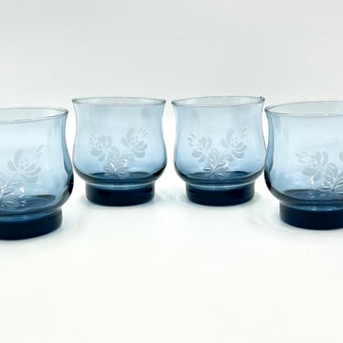 Vintage Pflatzgraff Yorktowne Blue Tulip-Style Lowball Rocks, Juice Glasses, Floral Pattern, Light Blue, Retro Glassware 