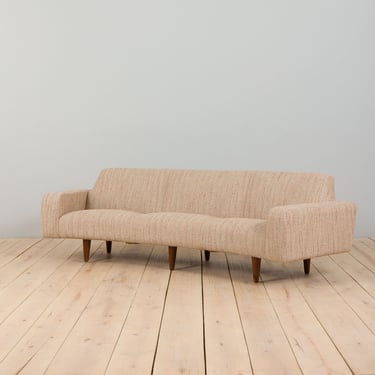 Banana curved sofa model 450 by Illum Wikkelsø for Aarhus Polstermøbelfabrik, Newly upholstered 