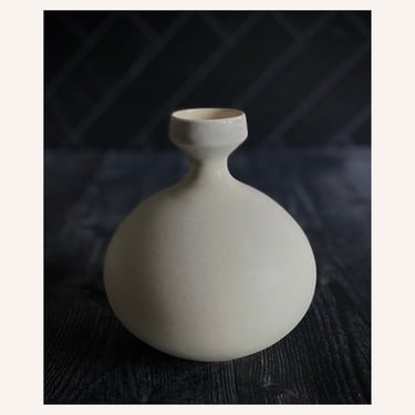 SHIPS NOW- Seconds Sale- Grey Matte Stoneware Round Bud Vase 6.5