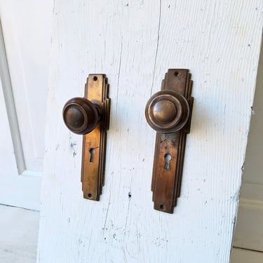 Art Deco Antique Backplates and Doorknobs, Antique Door Back plates, Art Deco Hardware, Brass Escutcheon, Architecture Salvage 062604 