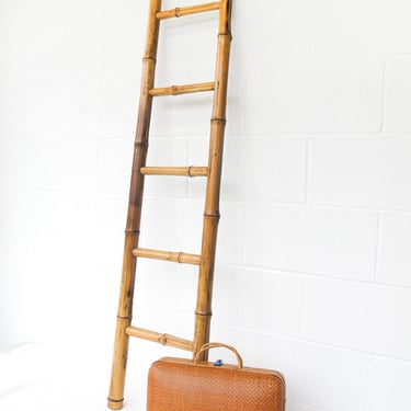 Bamboo Blanket Storage Ladder 