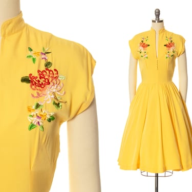 Modern 1950s Style Dress | TRASHY DIVA Vintage Inspired Floral Embroidered Yellow Rayon Fit and Flare Day Dress with Pockets (x-small/small) 