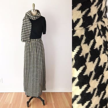 SIZE XS 70s Wool Houndstooth Maxi Skirt - Dark Academia Tweed Skirt Houndstooth Long - 1970s  Preppy Vintage Maxi Skirt 