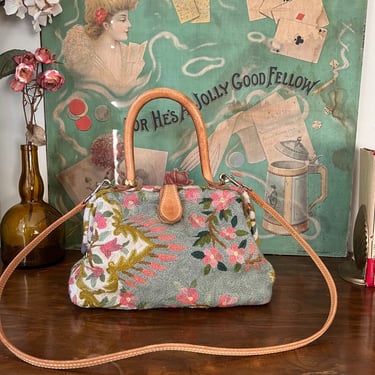 Vintage 1960s Floral Embroidered Shoulder bag 