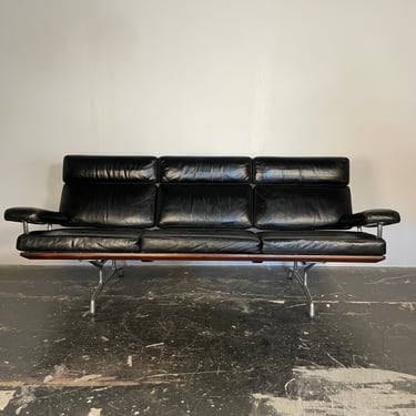 Vintage Eames Three Seater Sofa in Black Leather and Walnut by Herman Miller