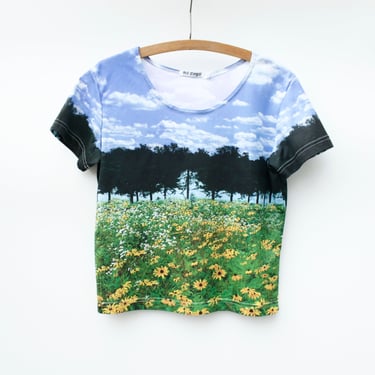 Vintage 90s Stretchy Photo Print T-Shirt - Nature Scene - Flowers & Blue Sky 