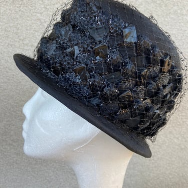 Vintage 60s black bucket church hat fabric with cello weave straw and netting size 22” 