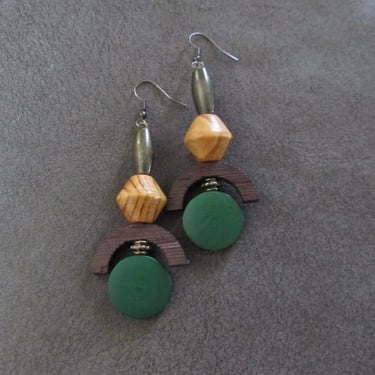 Carved wooden geometric earrings, green 