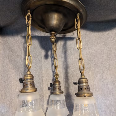 Vintage 3 Light Pan Chandelier