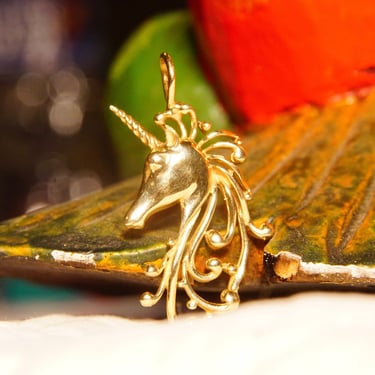 Vintage 14k Yellow Gold Unicorn Pendant, Mythological Creature, Unicorn Figurehead, Cute 585 Jewelry, 1 5/8&quot; L 