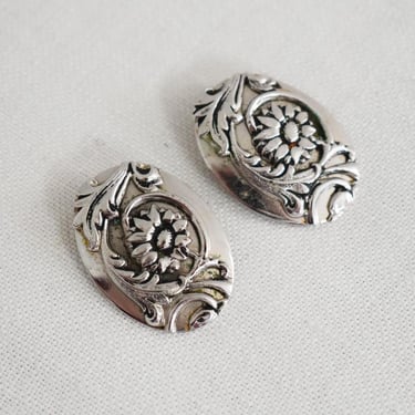 1960s Whiting and Davis Silver Floral Oval Clip Earrings 