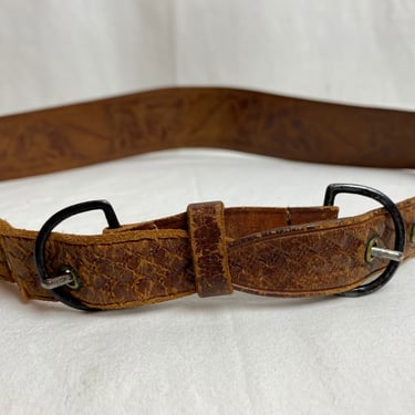 40’s 50’s women’s tooled leather belt~ Rodeo queen true western pinup fab rockabilly style buckles in back~ size adjustable 26”-29” 