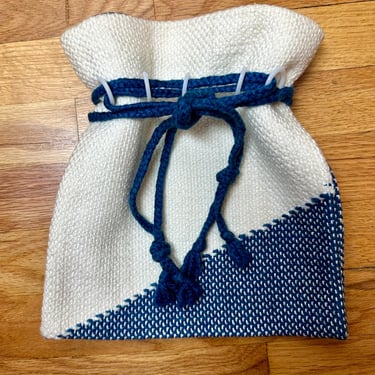 Vintage 60’s hand woven textile Tote wristlet style purse~ hand loomed cotton blue & white draw string chincher~ square cloth purse 