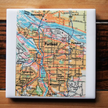 1981 Portland Oregon Map Coaster. Portland Map Vintage. Oregon Coasters. PNW Décor. City Map. Pacific Northwest. PDX Gift. Stumptown. 