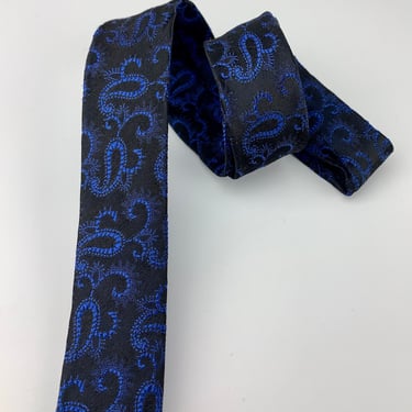 1950's  Early 60's Supper Skinny Tie - The MODS - Paisley Print in Electric Blue 