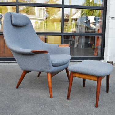 Gerhard Berg for Hjelle Tall Teak Lounge Chair & Ottoman in Gray Wool