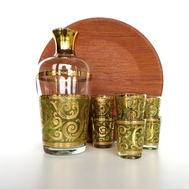 7 Piece Culver Toledo Cocktail Set, Culver Green And Gold Scroll Decanter and Shot Glasses 