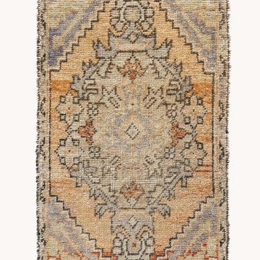 Vintage Turkish Mini Rug No. 713 | 1'7 x 3'1